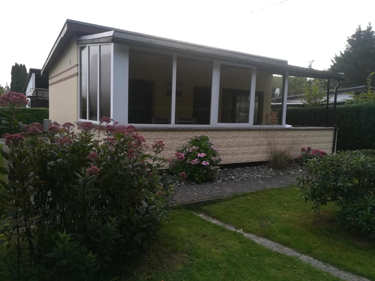 Ferienhaus am Wald Loissin Exterior foto