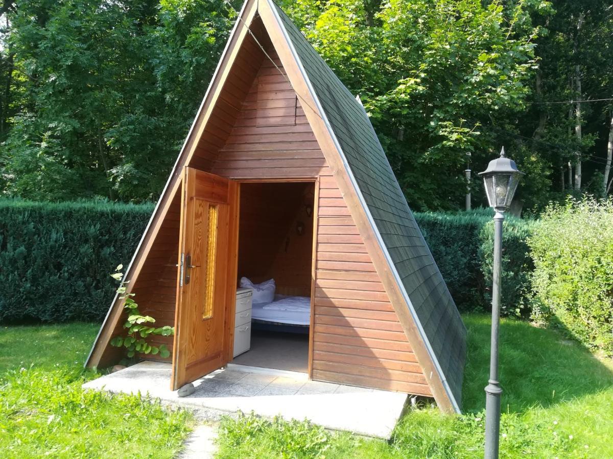 Ferienhaus am Wald Loissin Exterior foto